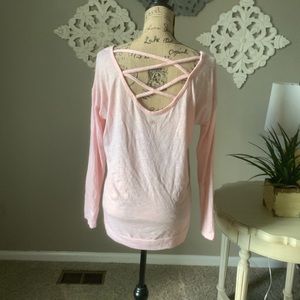 Pink athletic top 💕💗